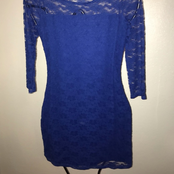 Dress - Picture 2 of 2